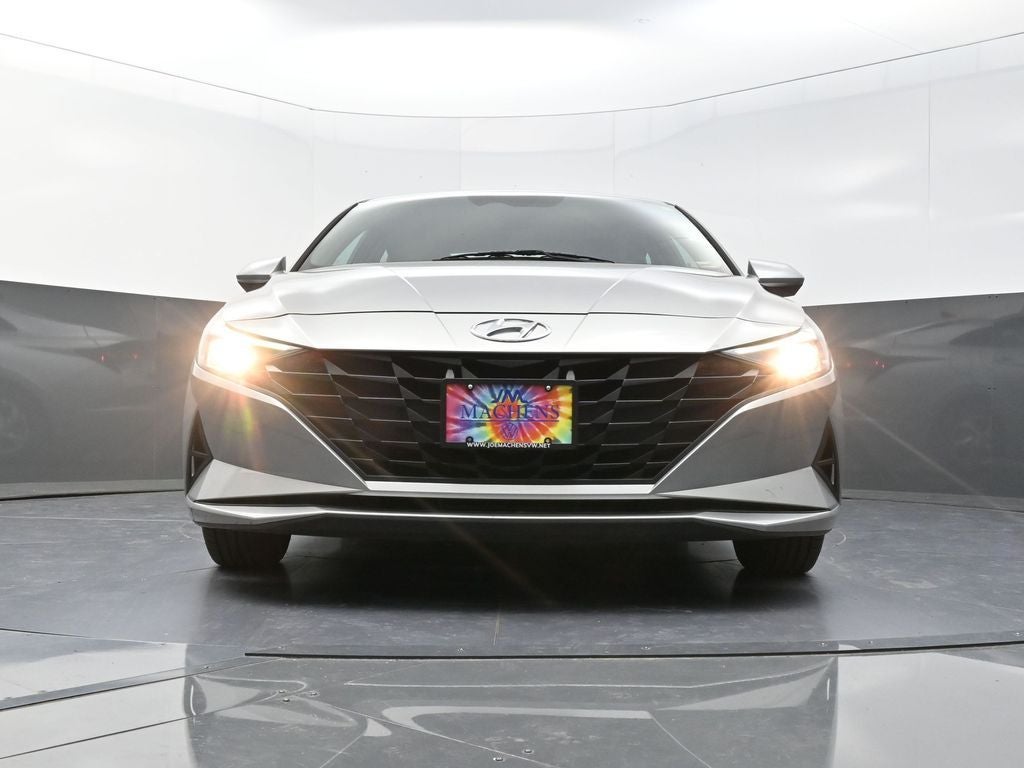 2021 Hyundai Elantra SE