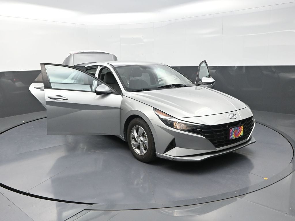 2021 Hyundai Elantra SE