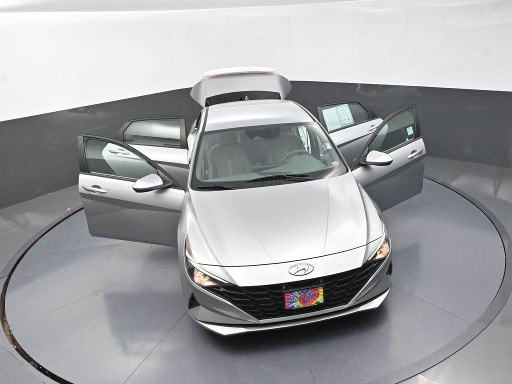 2021 Hyundai Elantra SE