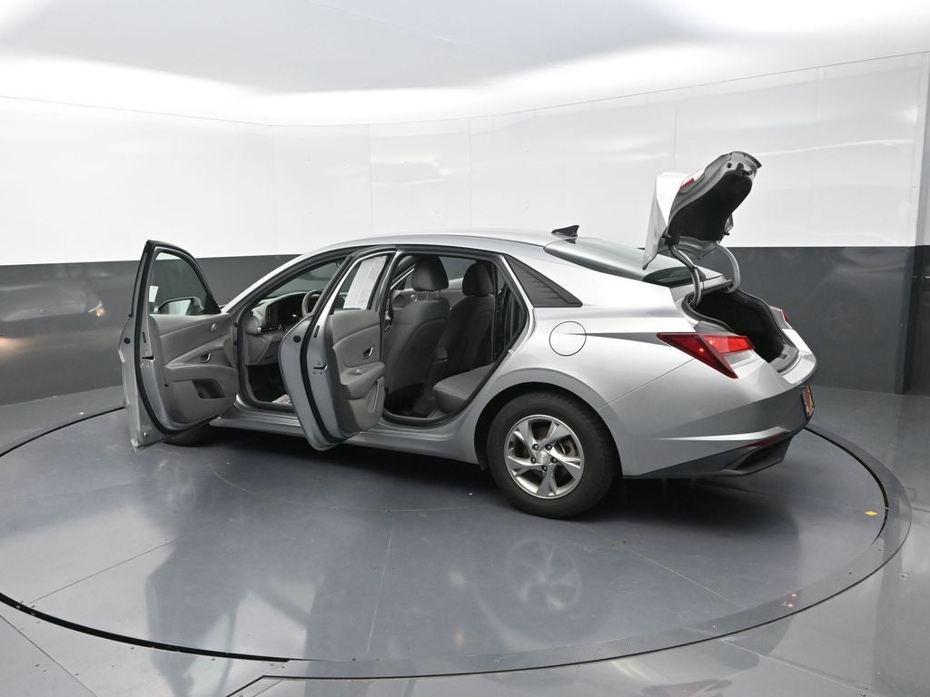 2021 Hyundai Elantra SE