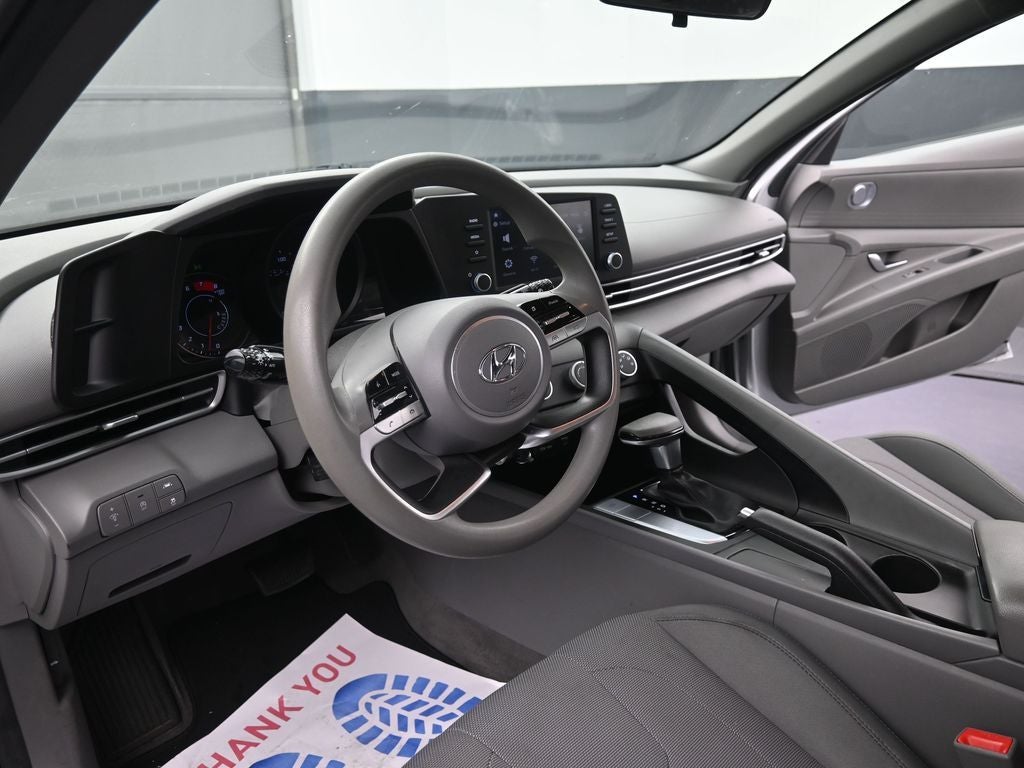 2021 Hyundai Elantra SE