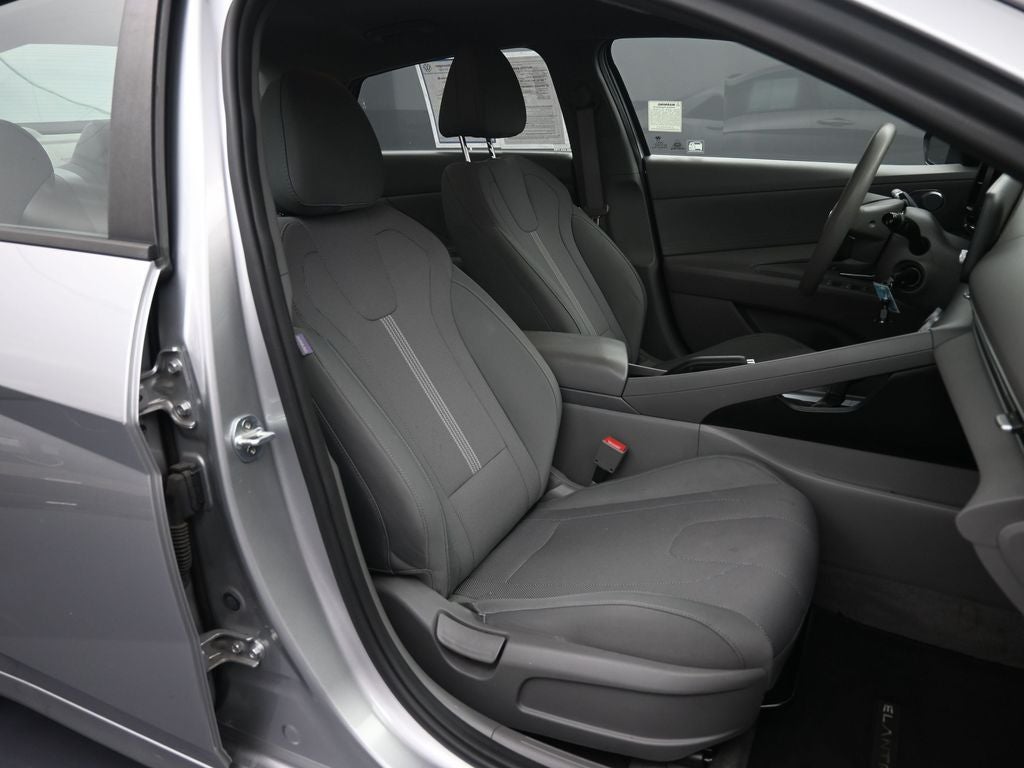 2021 Hyundai Elantra SE