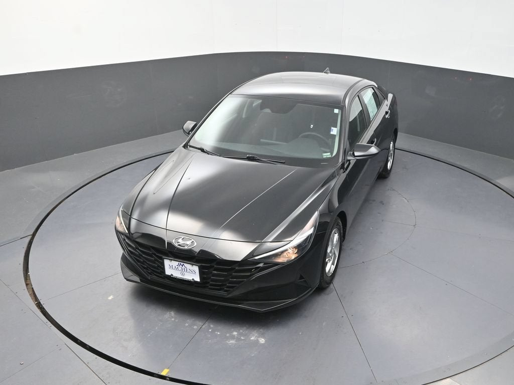 2023 Hyundai Elantra SE