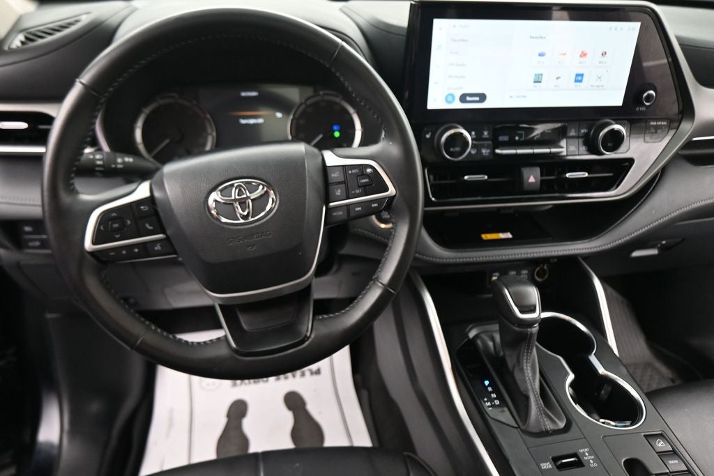 2024 Toyota Highlander XLE