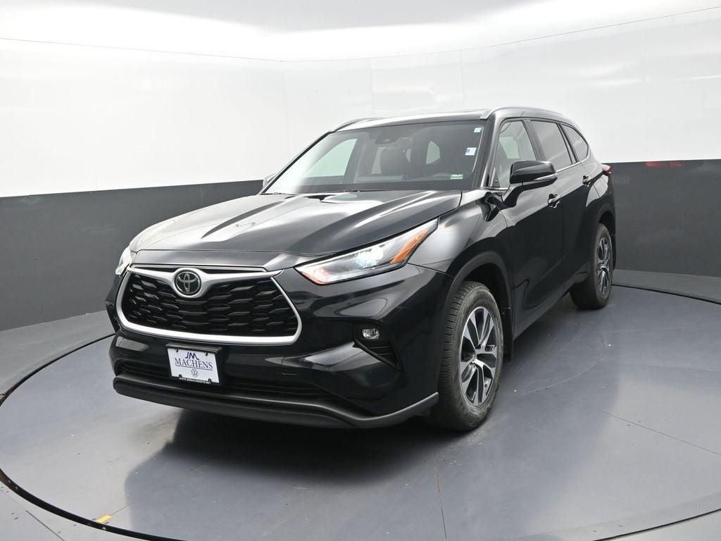 2024 Toyota Highlander XLE