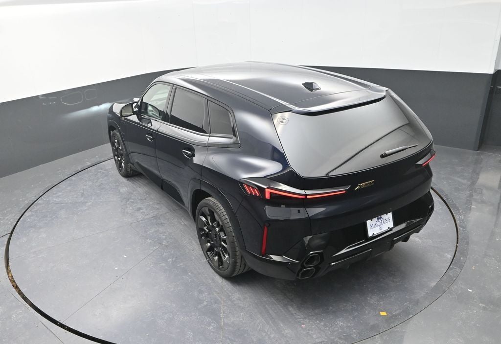 2024 BMW XM Base