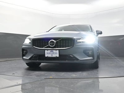 2024 Volvo S60 B5 Plus Dark Theme