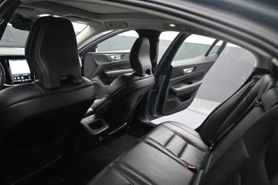 2024 Volvo S60 B5 Plus Dark Theme