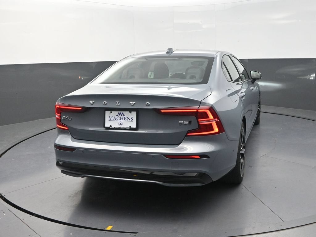 2024 Volvo S60 B5 Plus Dark Theme