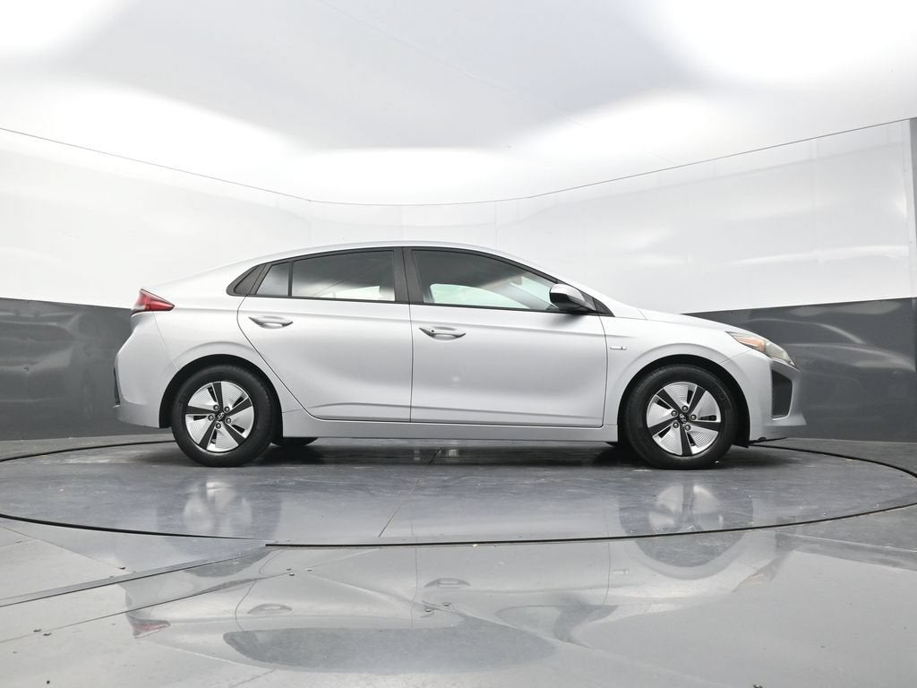 2018 Hyundai Ioniq Hybrid Blue