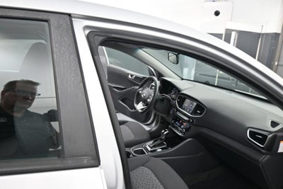 2018 Hyundai Ioniq Hybrid Blue