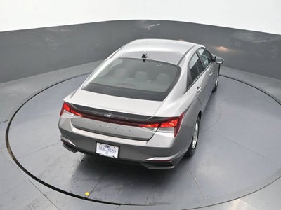 2023 Hyundai Elantra SE