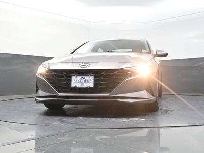 2023 Hyundai Elantra SE