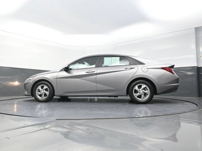 2023 Hyundai Elantra SE