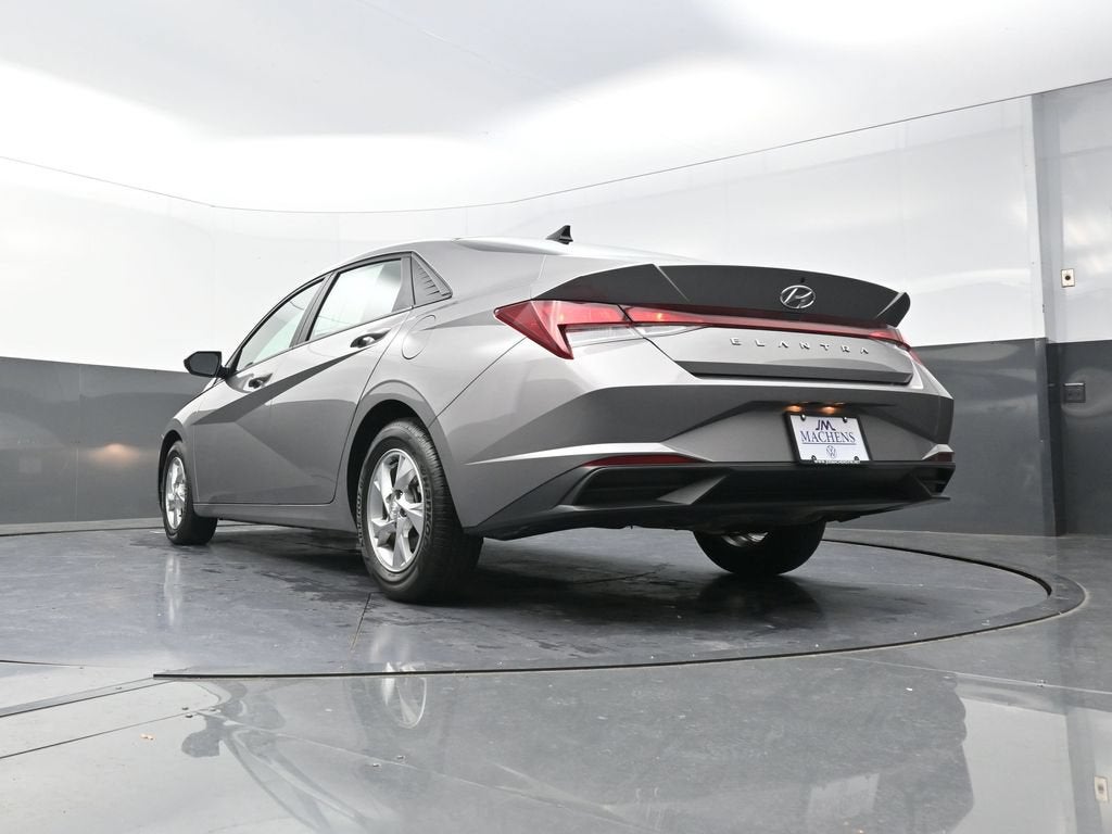 2023 Hyundai Elantra SE