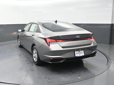 2023 Hyundai Elantra SE