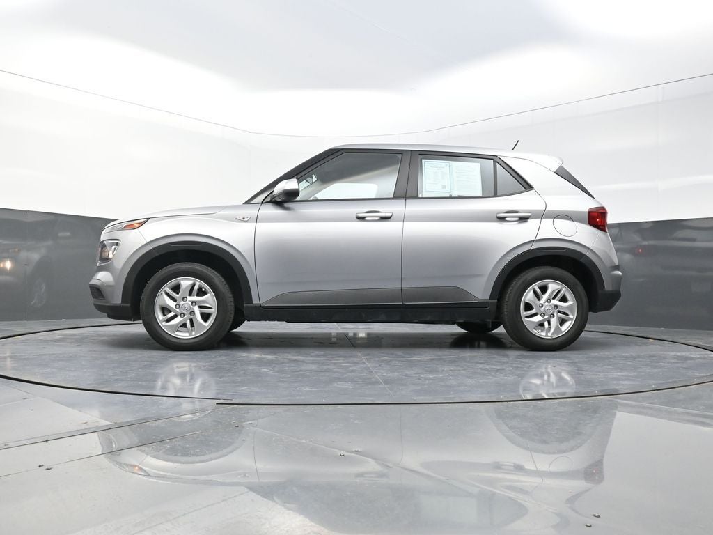 2023 Hyundai Venue SE