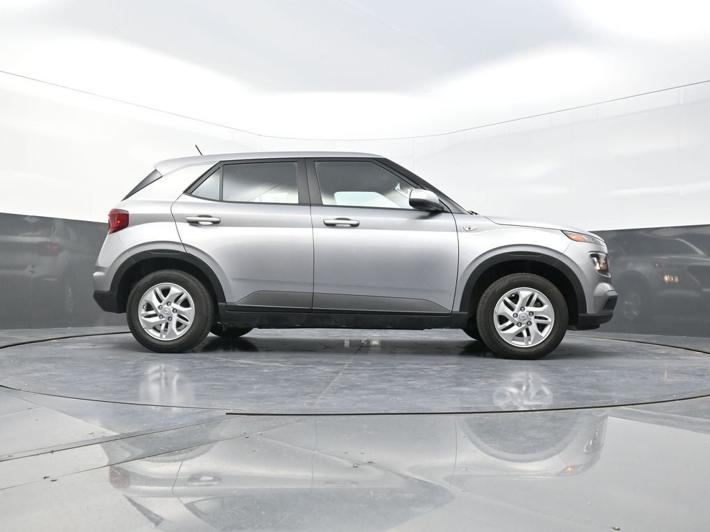 2023 Hyundai Venue SE