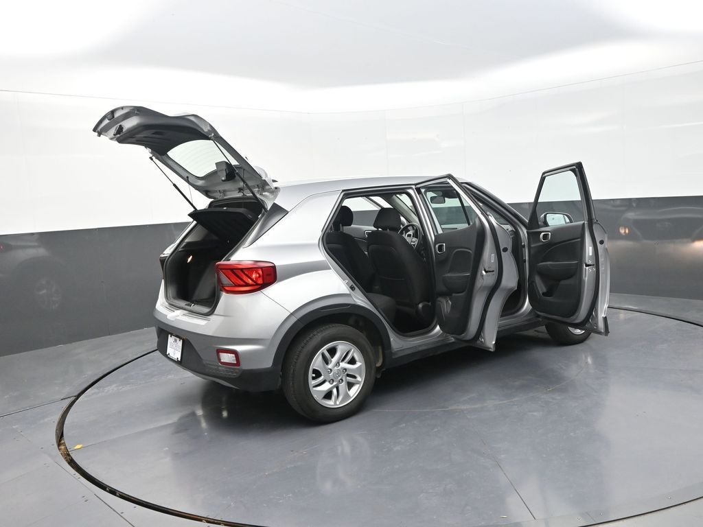 2023 Hyundai Venue SE