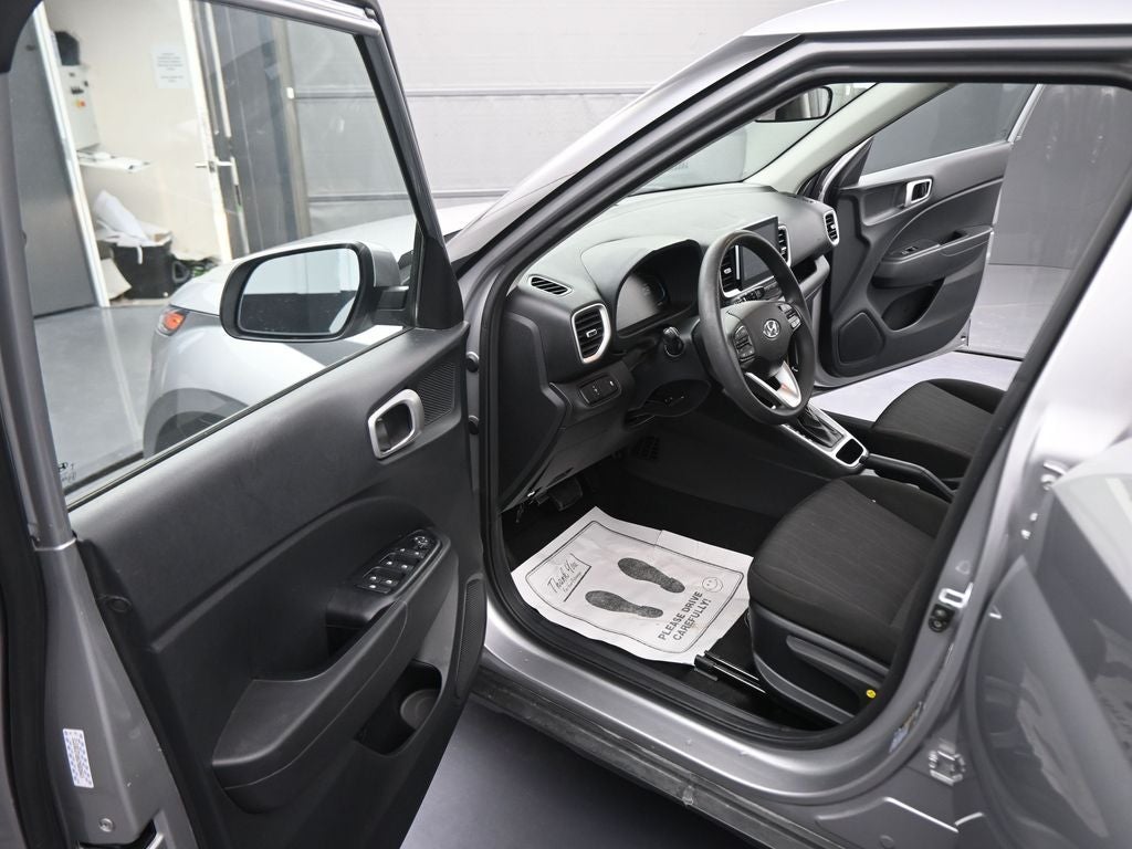 2023 Hyundai Venue SE