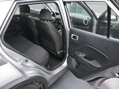 2023 Hyundai Venue SE