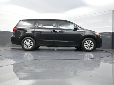 2018 Kia Sedona L