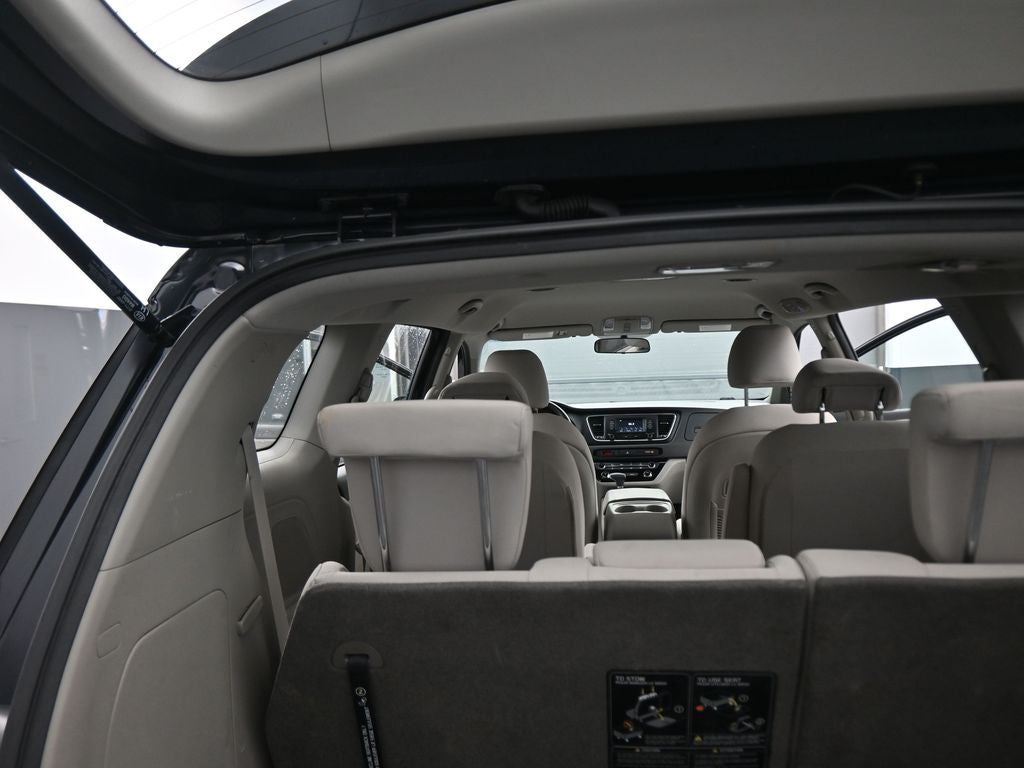 2018 Kia Sedona L