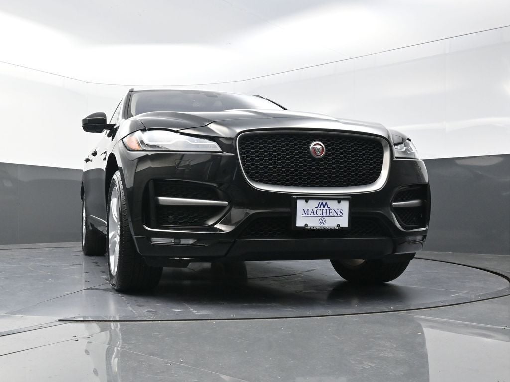 2017 Jaguar F-PACE 35t R-Sport