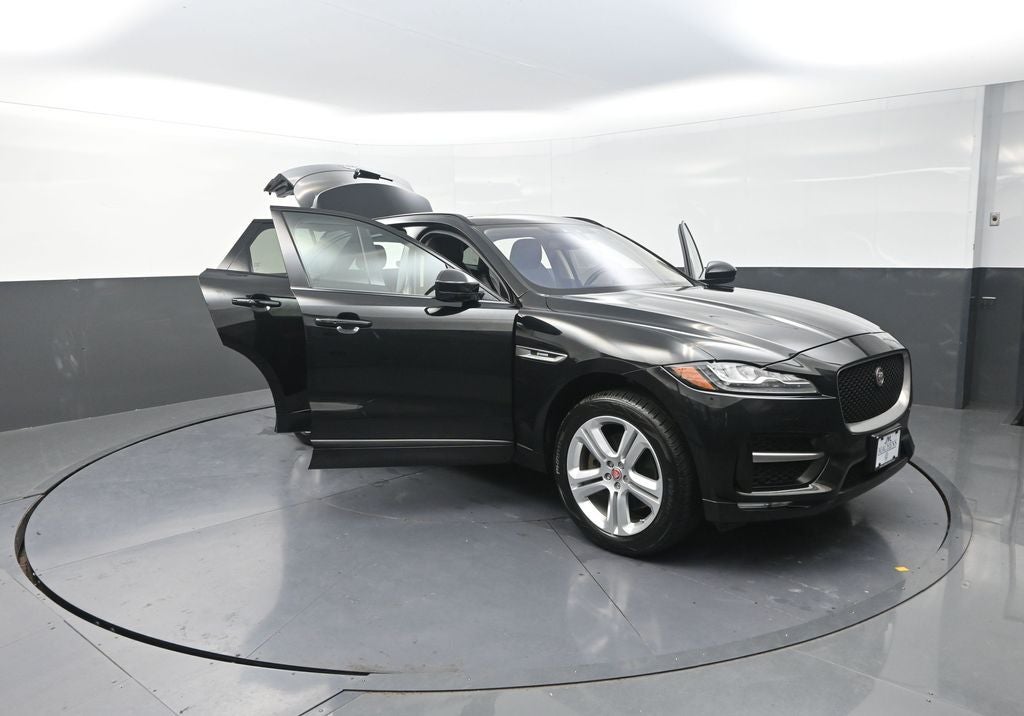 2017 Jaguar F-PACE 35t R-Sport