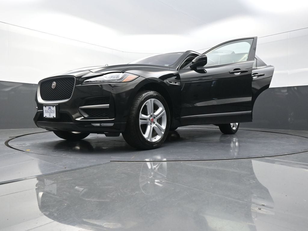2017 Jaguar F-PACE 35t R-Sport