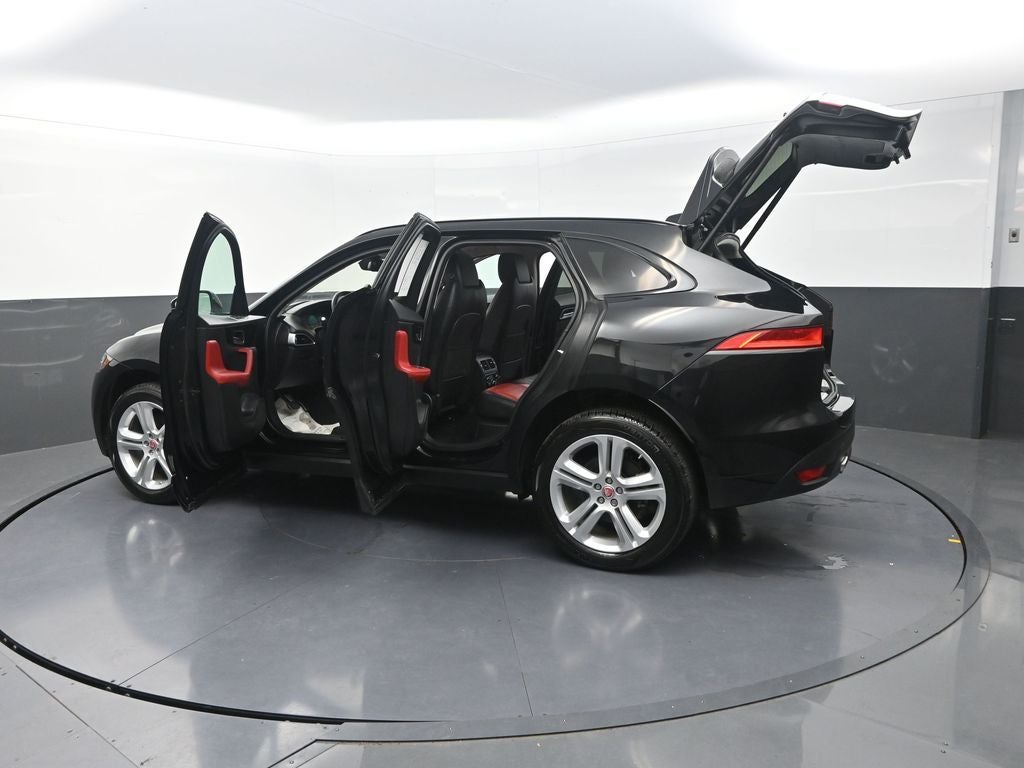 2017 Jaguar F-PACE 35t R-Sport