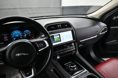2017 Jaguar F-PACE 35t R-Sport