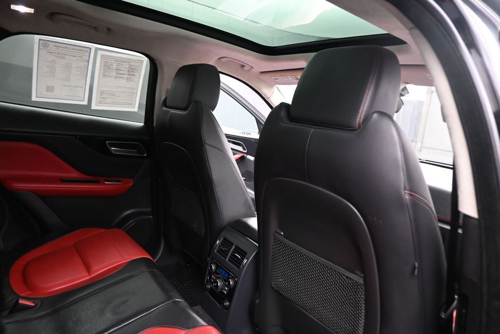 2017 Jaguar F-PACE 35t R-Sport
