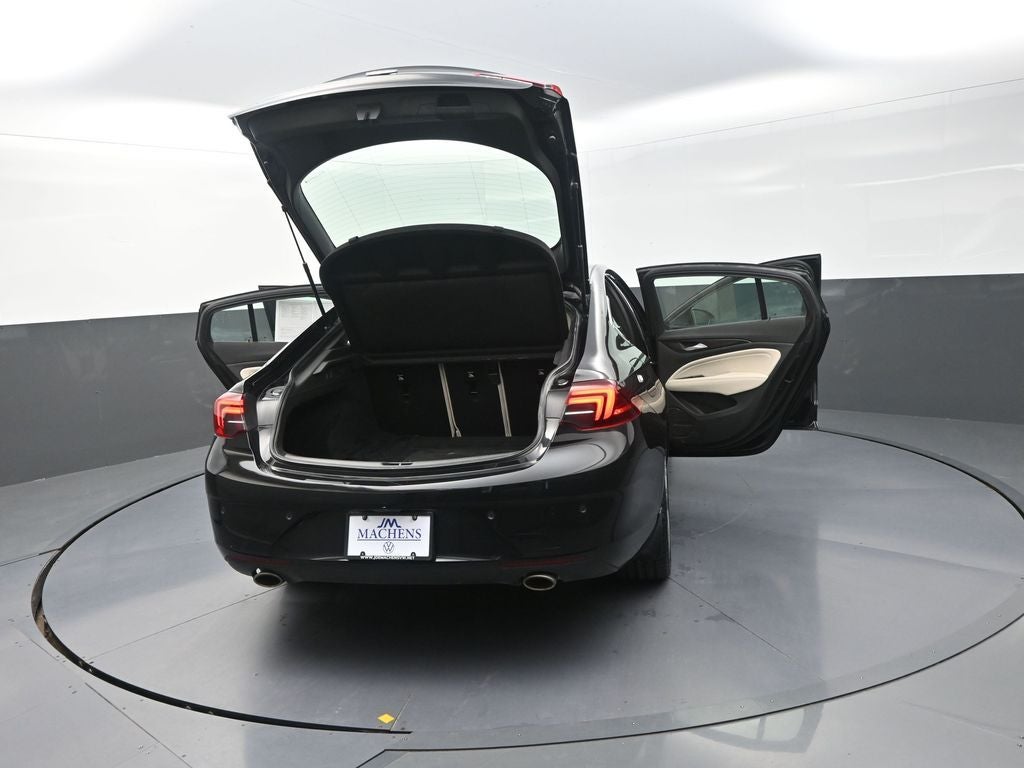 2019 Buick Regal Avenir