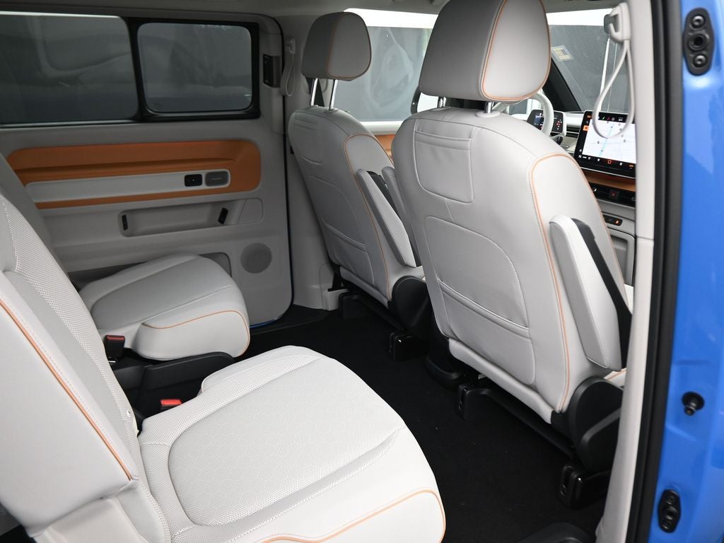 2025 Volkswagen ID. Buzz Pro S Plus