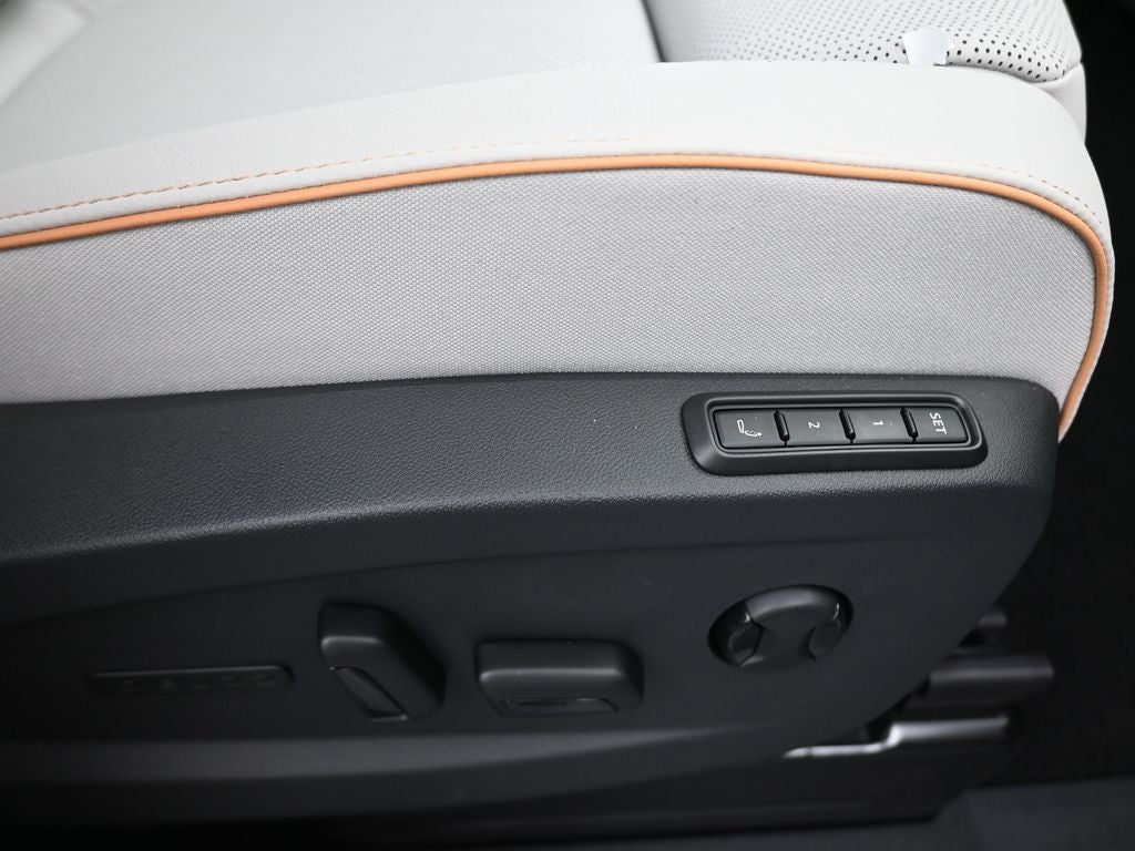 2025 Volkswagen ID. Buzz Pro S Plus