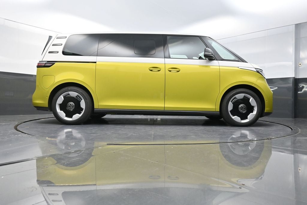 2025 Volkswagen ID. Buzz Pro S Plus