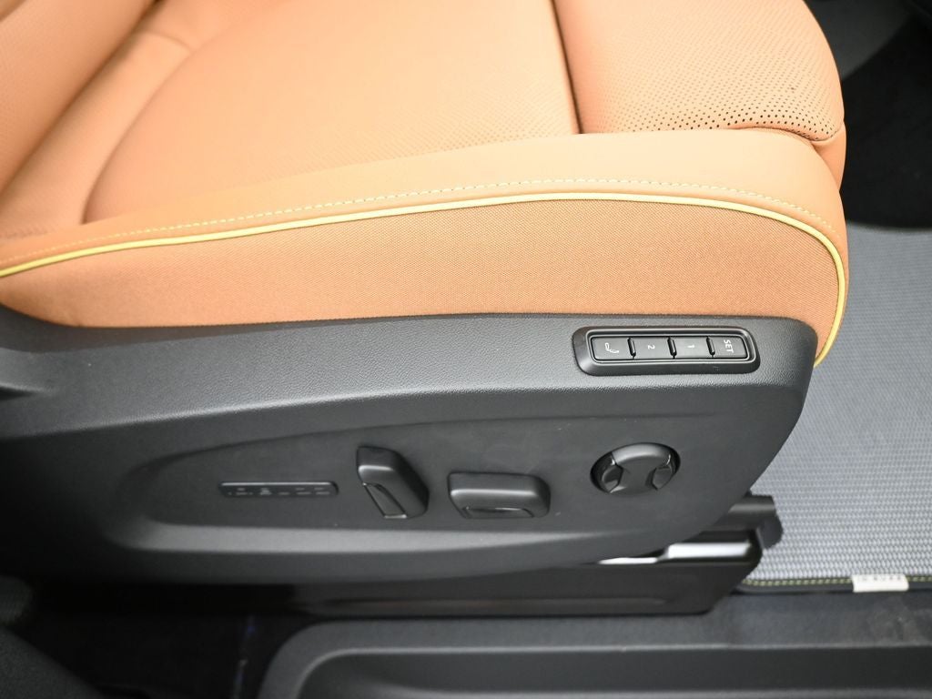 2025 Volkswagen ID. Buzz Pro S Plus