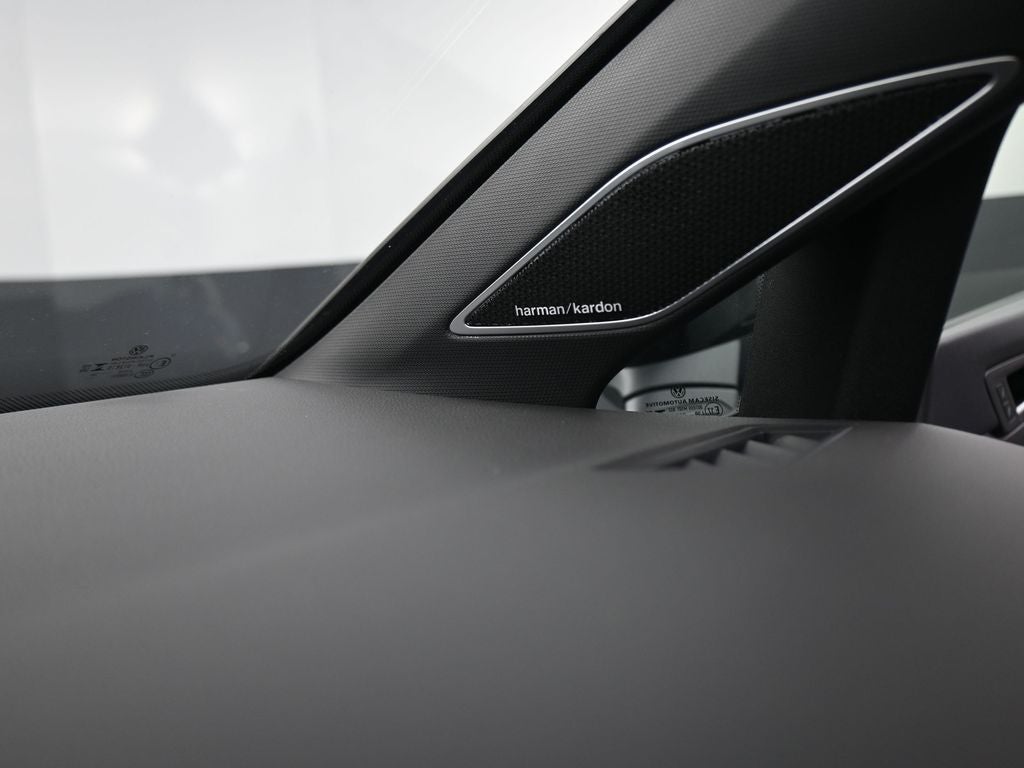 2026 Volkswagen Golf R 2.0T