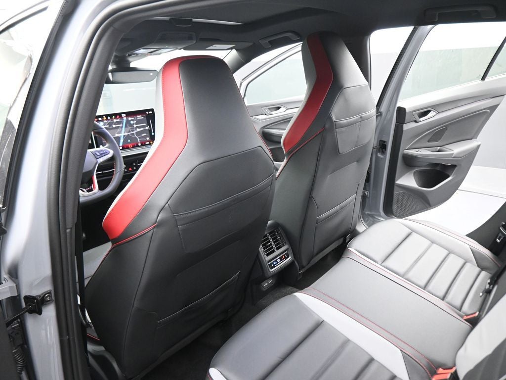 2025 Volkswagen Golf GTI Autobahn