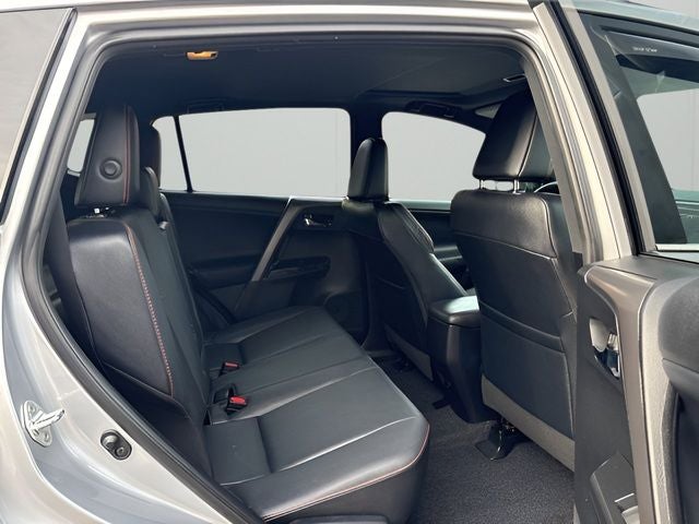 2016 Toyota RAV4 SE