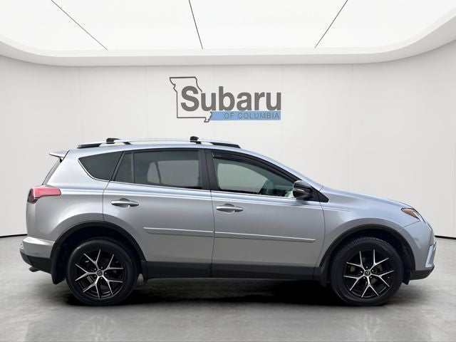 2016 Toyota RAV4 SE