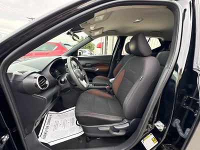 2023 Nissan Kicks SR