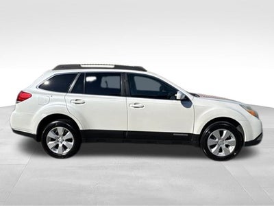 2010 Subaru Outback 2.5i Premium
