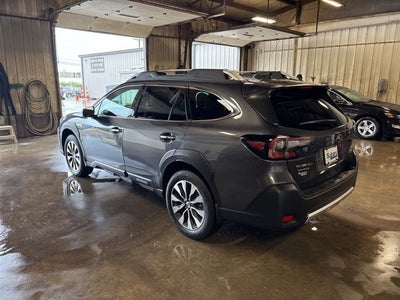 2025 Subaru Outback Touring XT