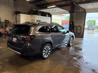 2025 Subaru Outback Touring XT