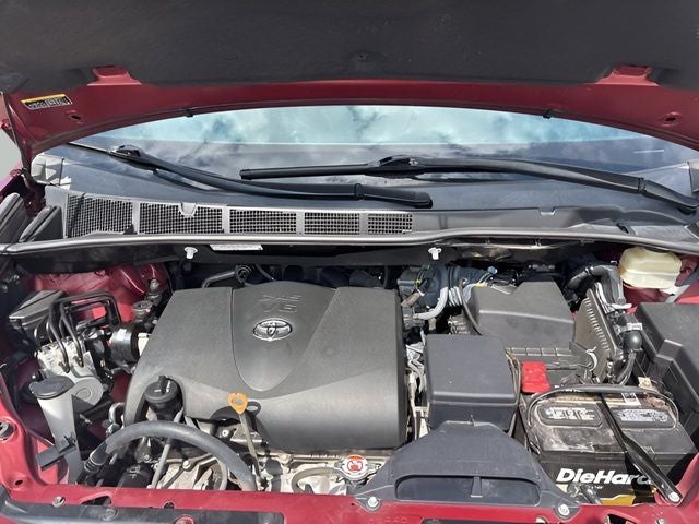 2017 Toyota Sienna LE 8 Passenger