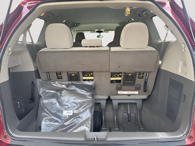 2017 Toyota Sienna LE 8 Passenger