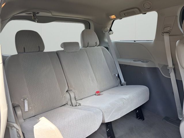 2017 Toyota Sienna LE 8 Passenger