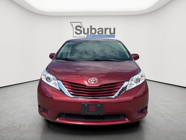2017 Toyota Sienna LE 8 Passenger